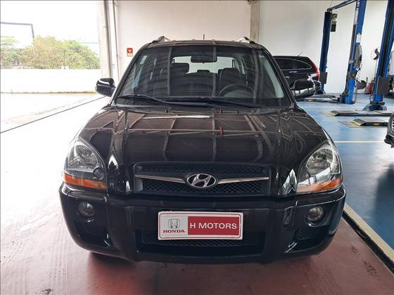 HYUNDAI TUCSON 2.0 MPFI GLS 16V 143CV 2WD FLEX 4P AUTOMÁTICO HYUNDAI TUCSON 2.0 MPFI GLS 16V 143CV 2WD FLEX 4P AUTOMÁTICO